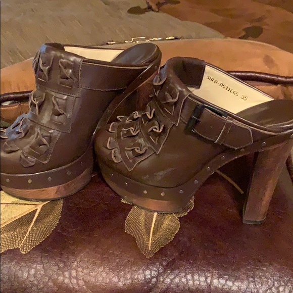 3.1 Phillip Lim leather designer clogs! - Picture 5 of 14